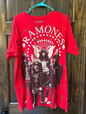 Red Ramones Graphic Short Sleeve Tee -